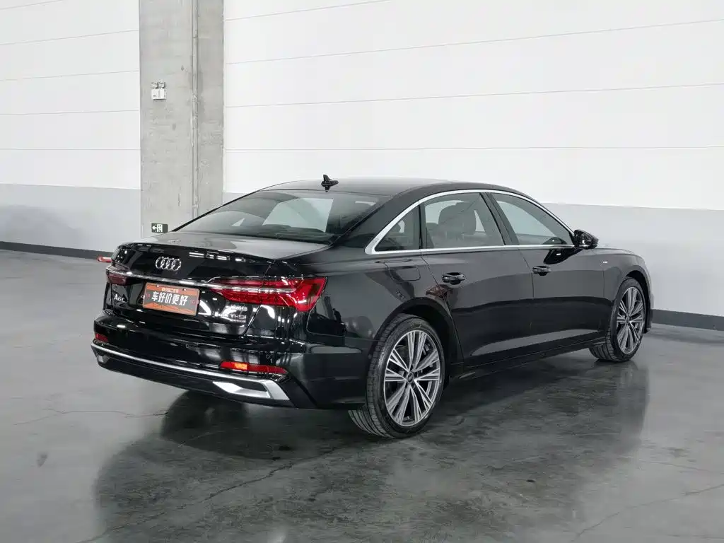 Фото 2 - Audi A6L