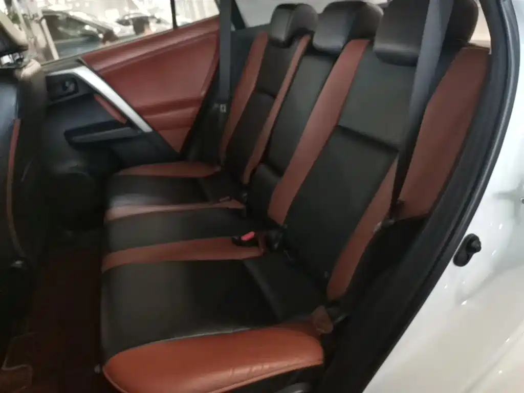 Toyota RAV4 Rongfang 2013 2.5L Auto 4WD Elite фото 24