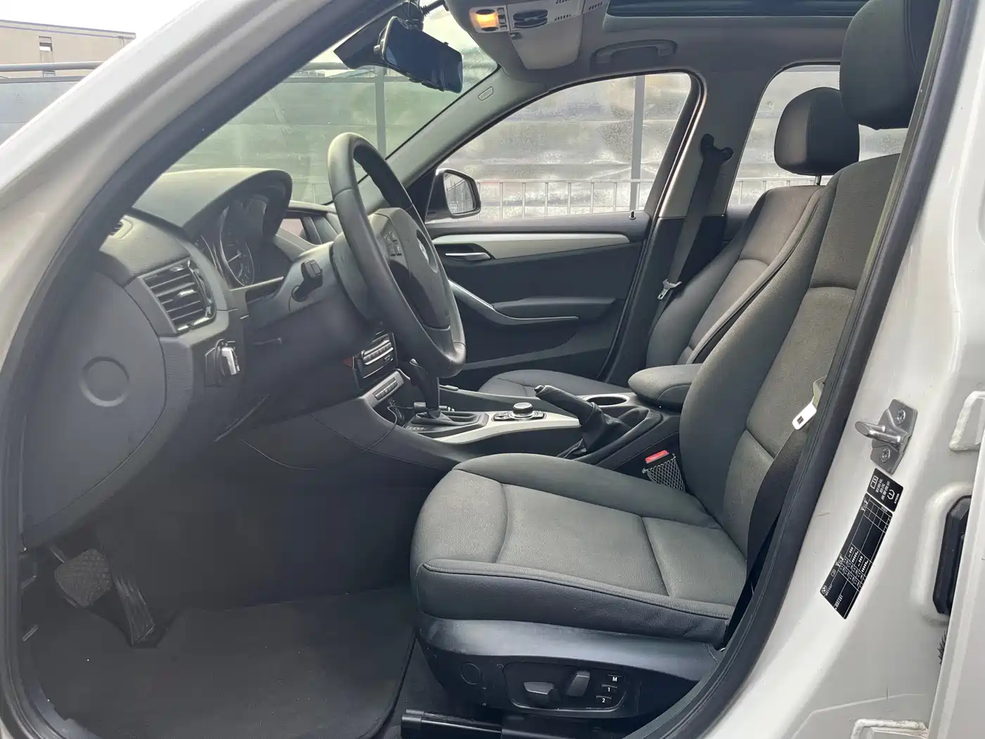 BMW X1 (Import) 2012 sDrive18i Luxury фото 8