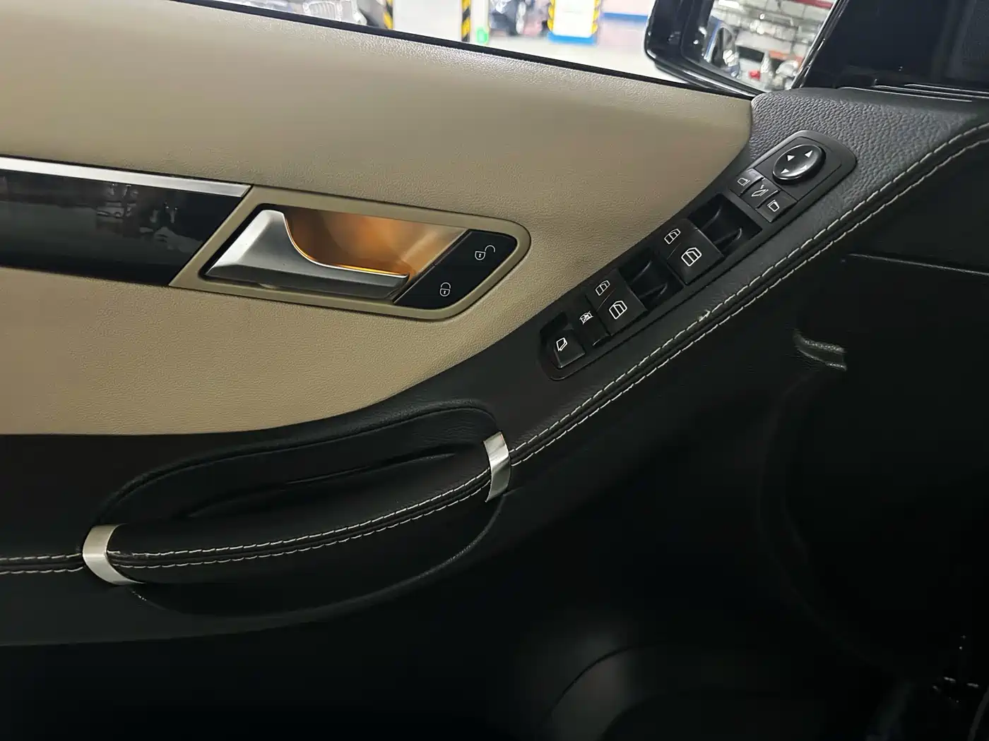 Mercedes-Benz R-Class 2014 R 320 4MATIC Luxury фото 11