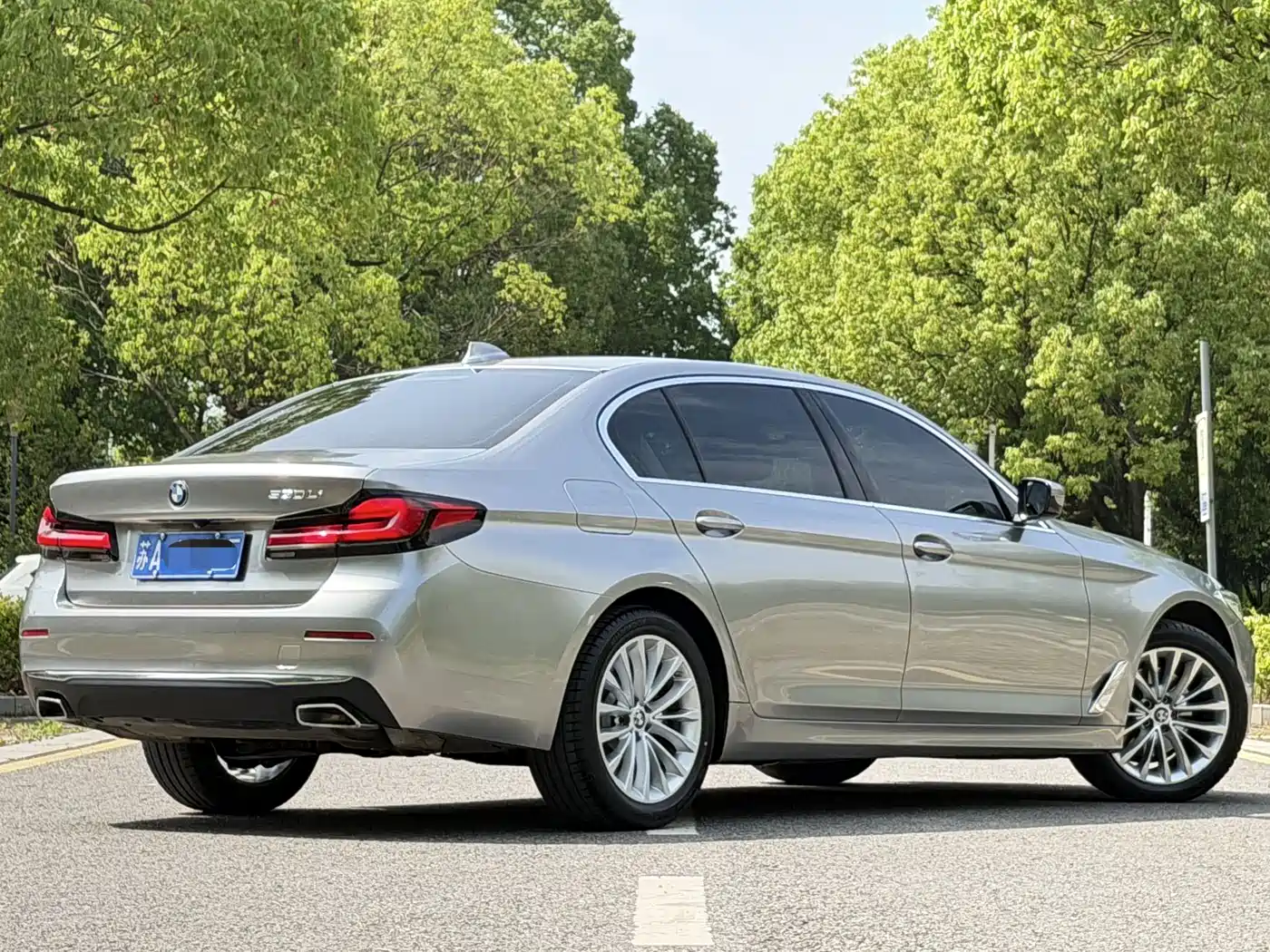 BMW 5 Series 2021 525Li Luxury Package фото 5