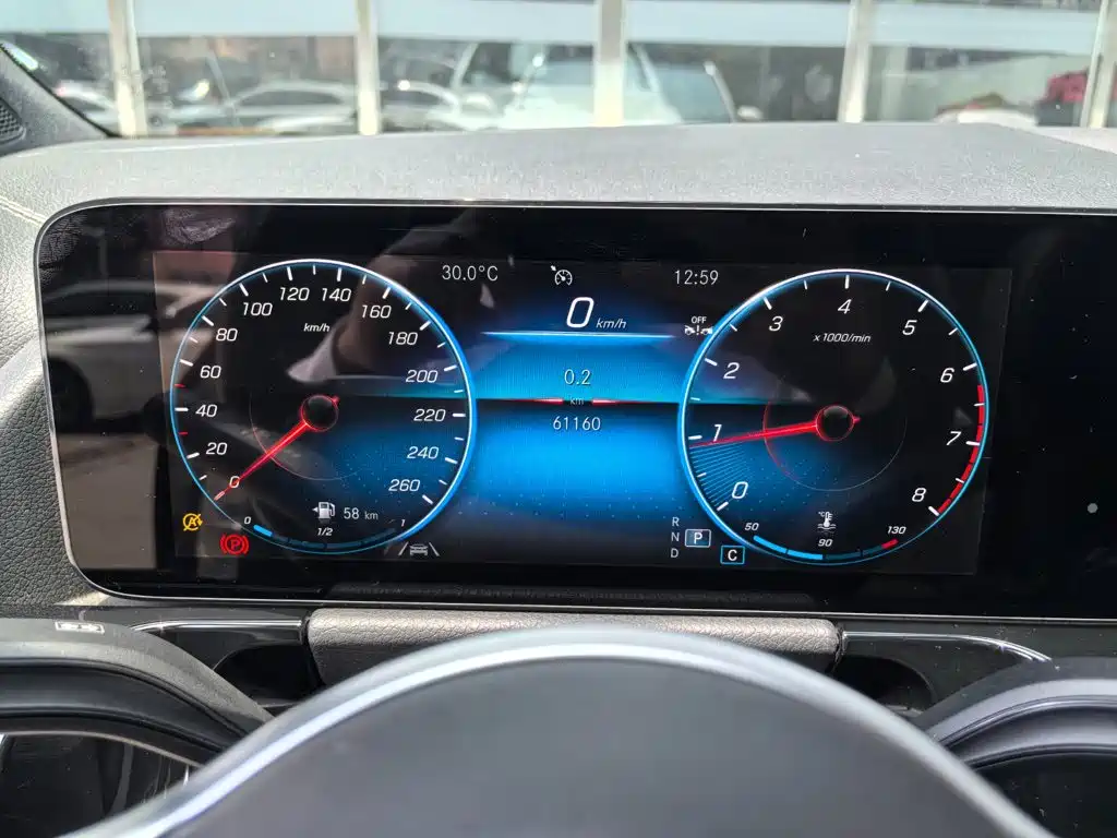 Mercedes-Benz GLA 2023 2023 GLA 200