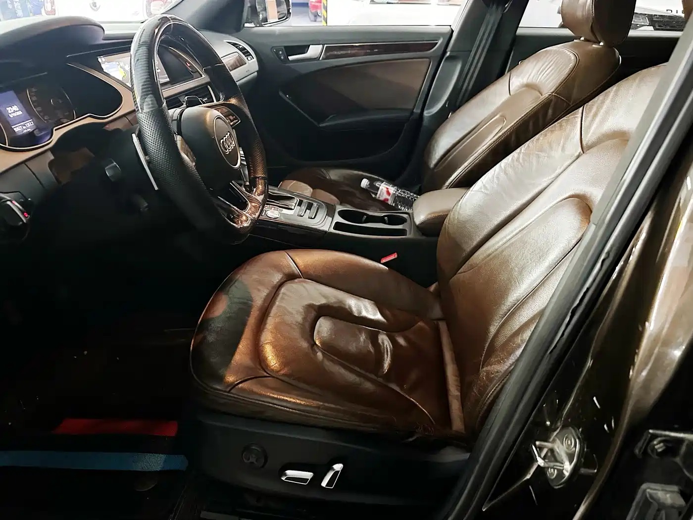 Audi A4L 2015 35 TFSI Auto Comfort фото 9