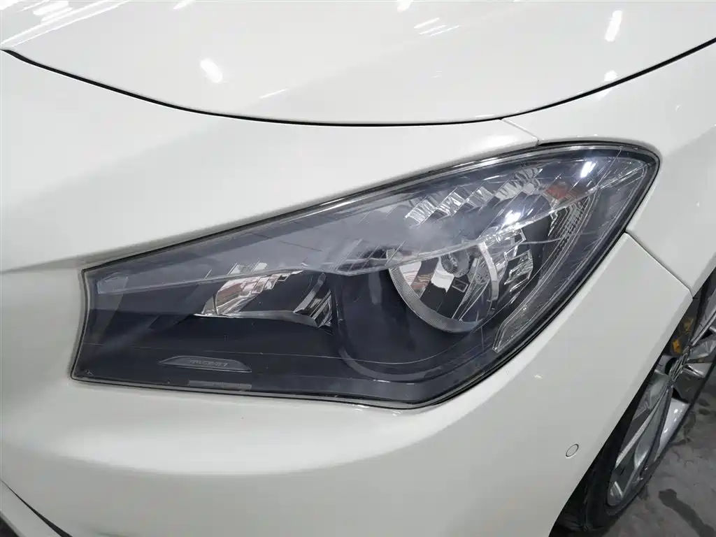 Mercedes-Benz CLA (Import) 2017 CLA 200 Dynamic фото 7