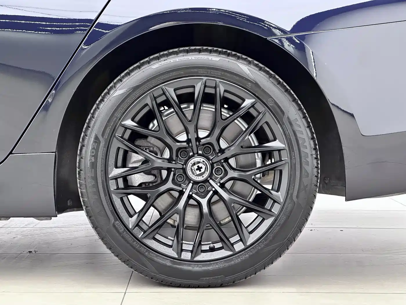 BMW 5 Series 2019 525Li M Sport Package фото 11
