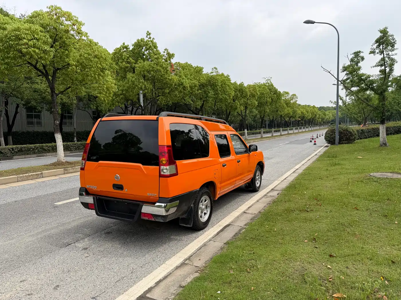Nissan ZN Van 2016 2013 2.4L 2WD Luxury 5-seater