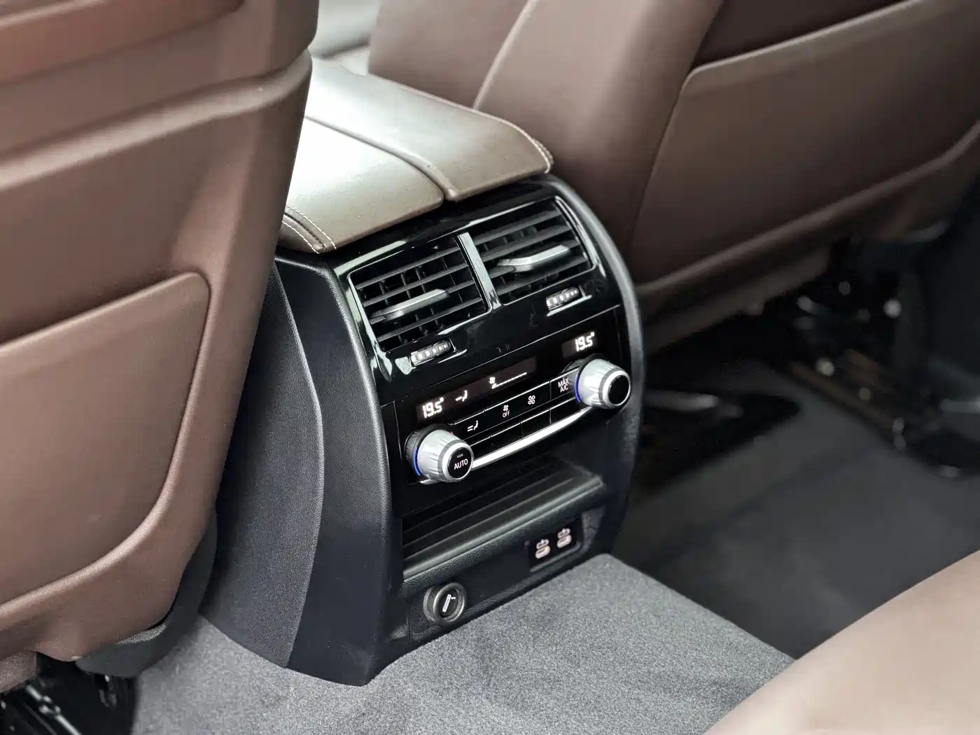 BMW 5 Series 2020 Model 530Li Executive M Sport Package фото 10