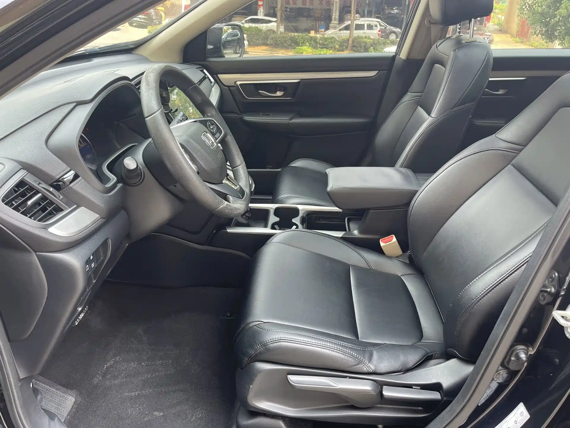 Photo 7 - Honda CR-V