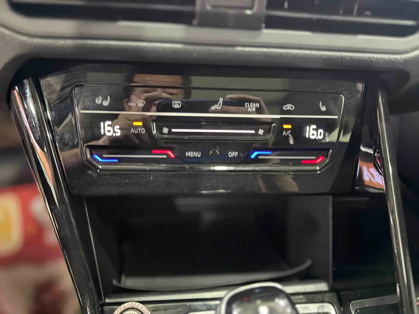 Volkswagen Tayron 2021 330TSI 2WD Luxury Smart Connect Edition фото 14