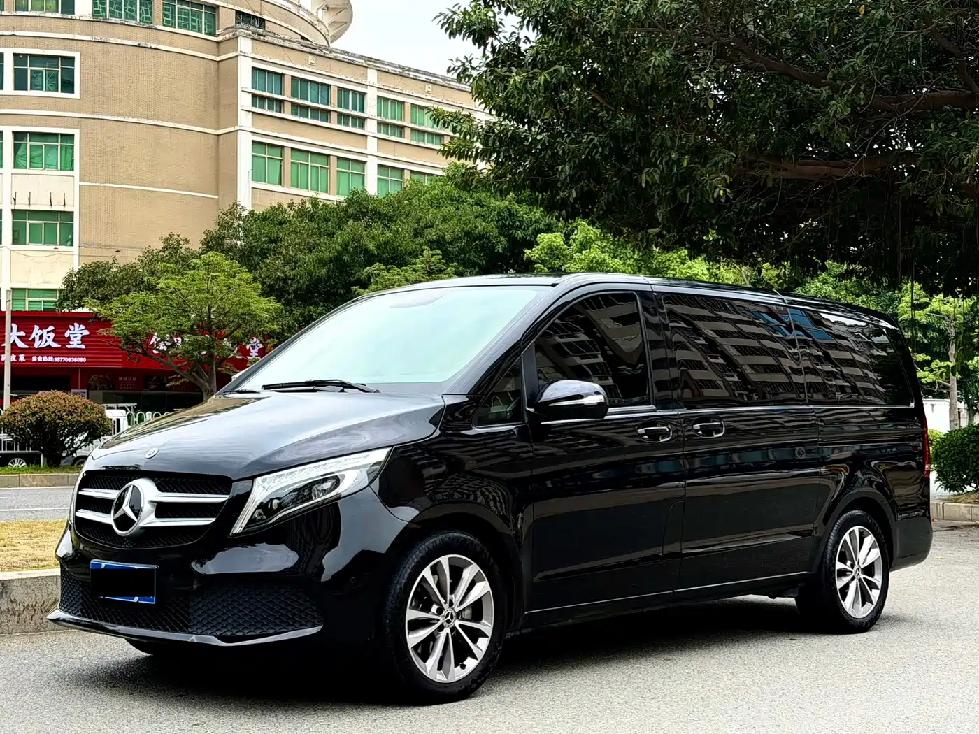 Mercedes-Benz V-Class 2022 V 260 Pilot Edition фото 2