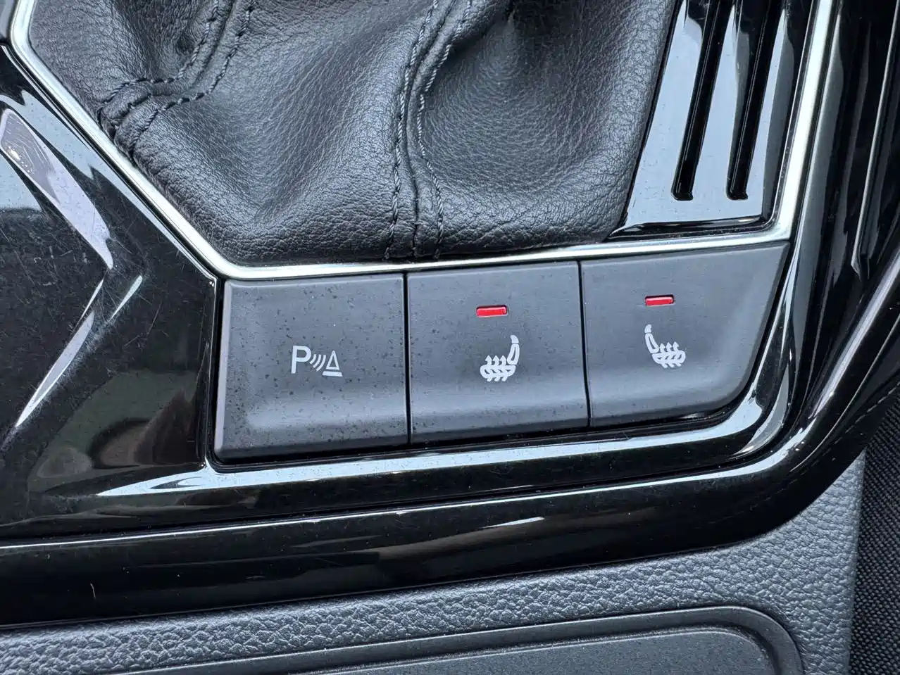 Volkswagen Tayron 2022 280TSI 2WD Luxury Smart Connect Edition фото 10