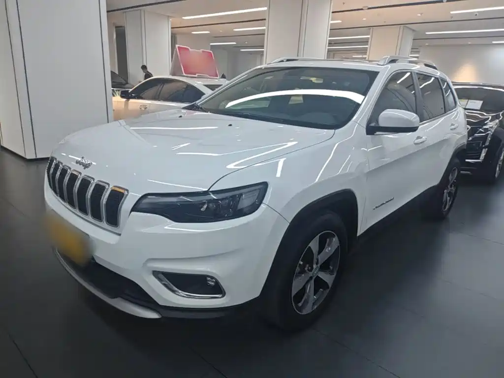 Photo 1 - Jeep Cherokee