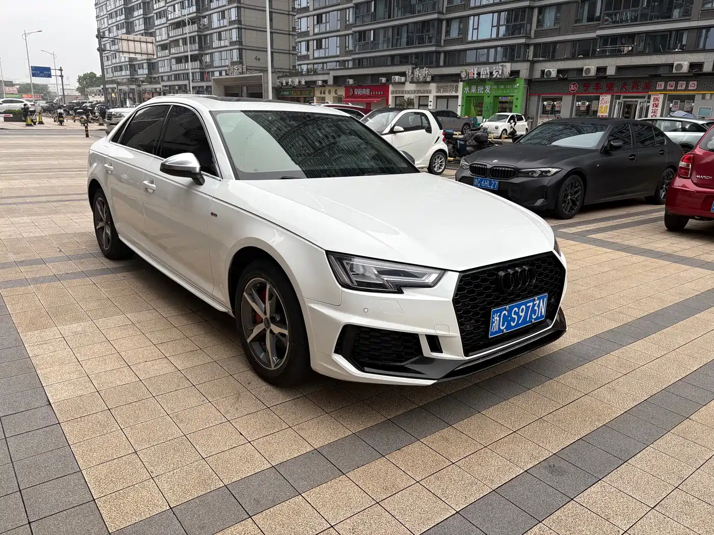 Audi A4L 2017 40 TFSI Fashion Edition фото 3