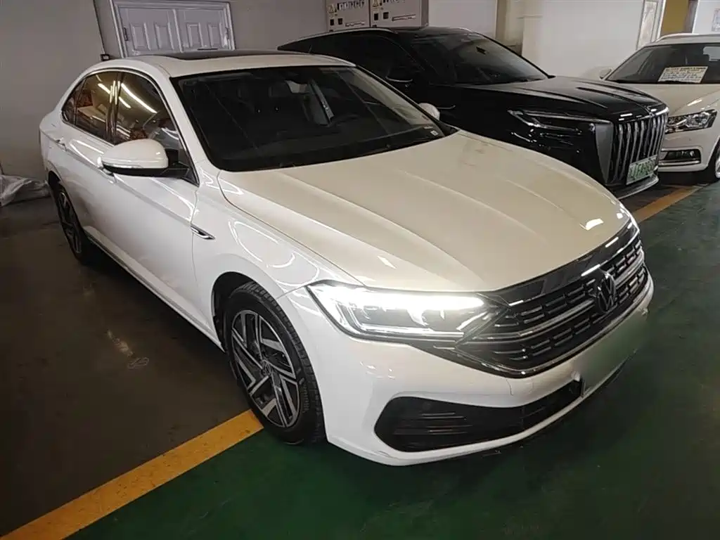 Volkswagen Sagitar 2025 300TSI DSG Surpass Edition фото 4