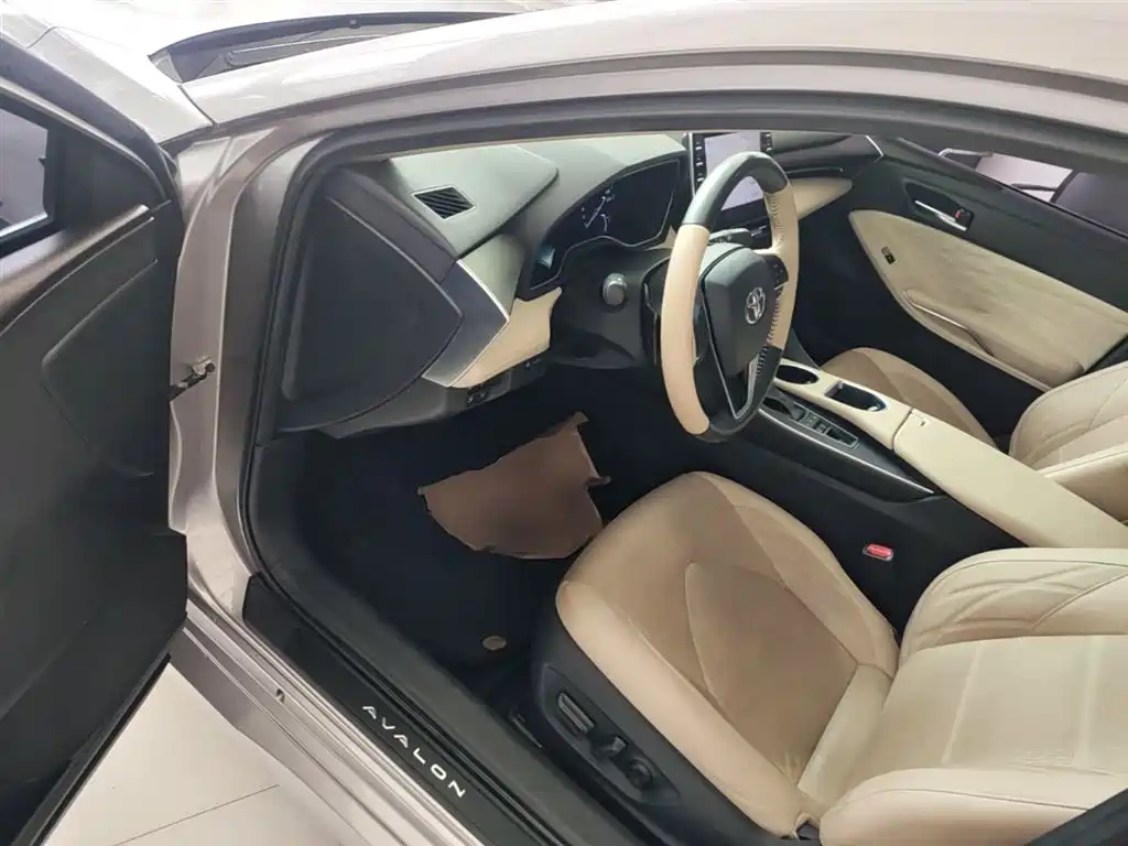 Toyota Avalon 2019 2.5L Touring Premium Edition China VI фото 16