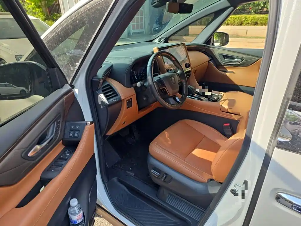 Toyota Vellfire 2024 2024 Crown Hybrid 2.5L Premium Edition