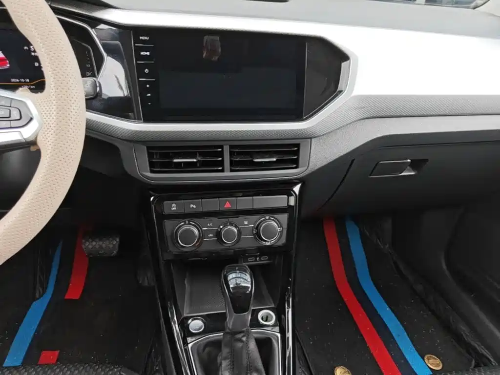 Volkswagen Tacqua 2021 2021 1.5L Automatic Smart Connect Edition