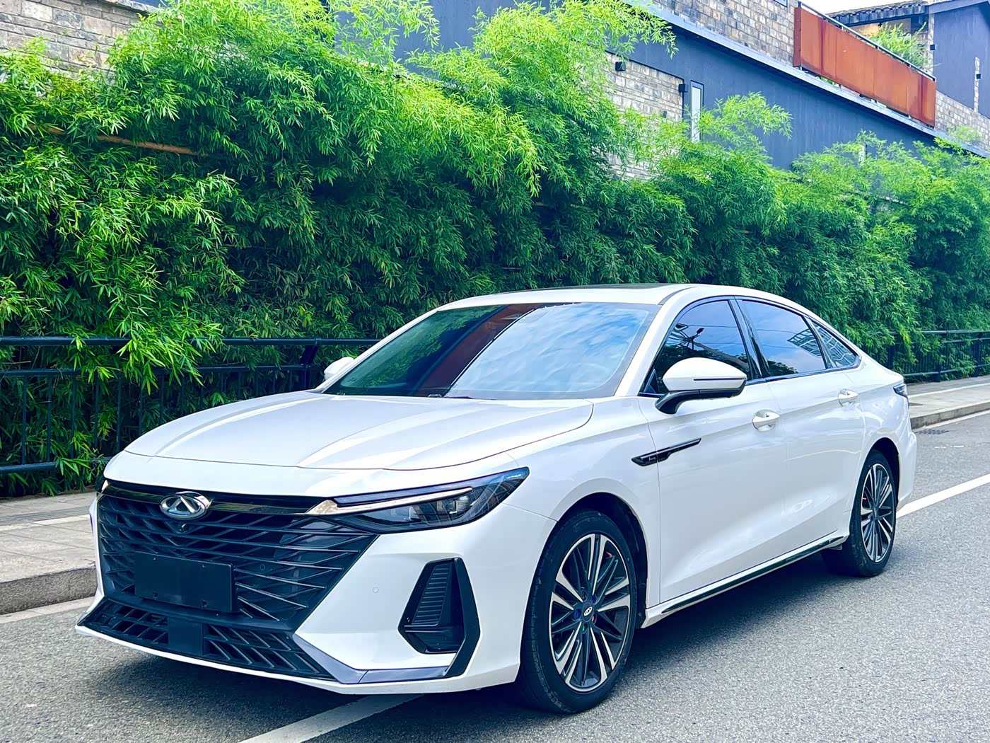 Chery Arrizo 8
