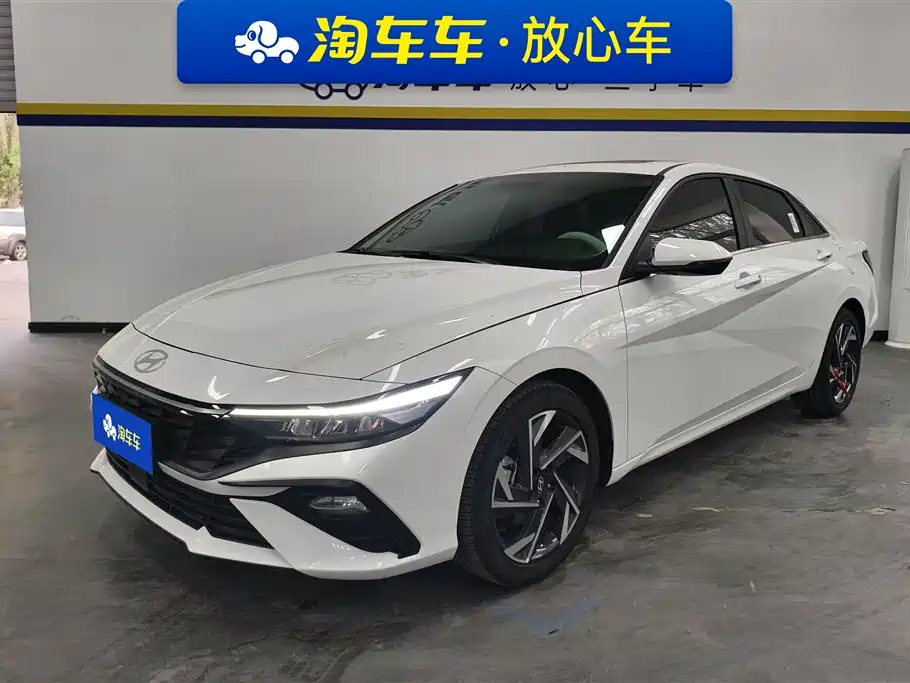 Hyundai Elantra 2023 1.5L CVT GLX Elite Edition