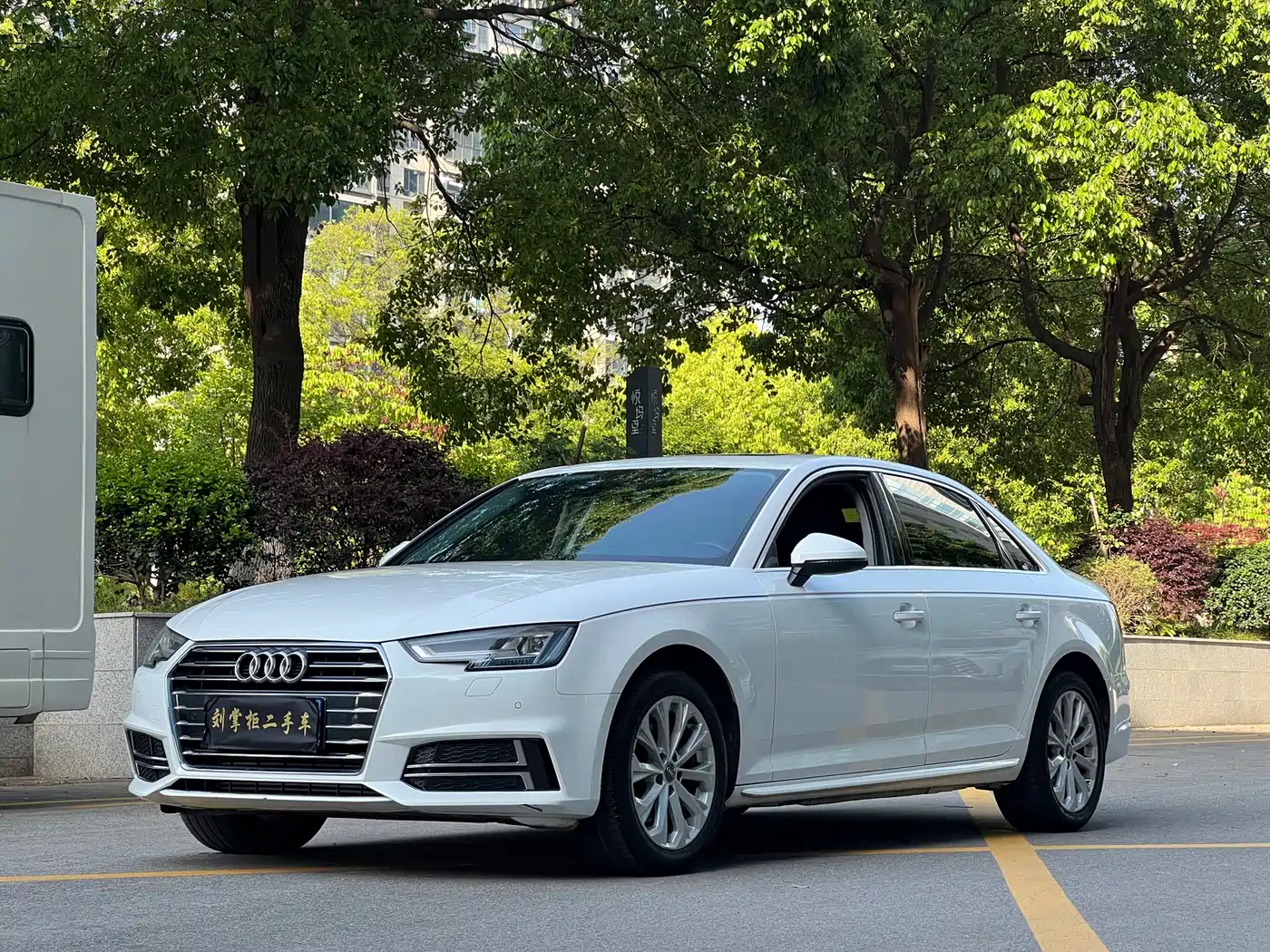 Audi A4L 2019 40 TFSI Progressive (China VI)