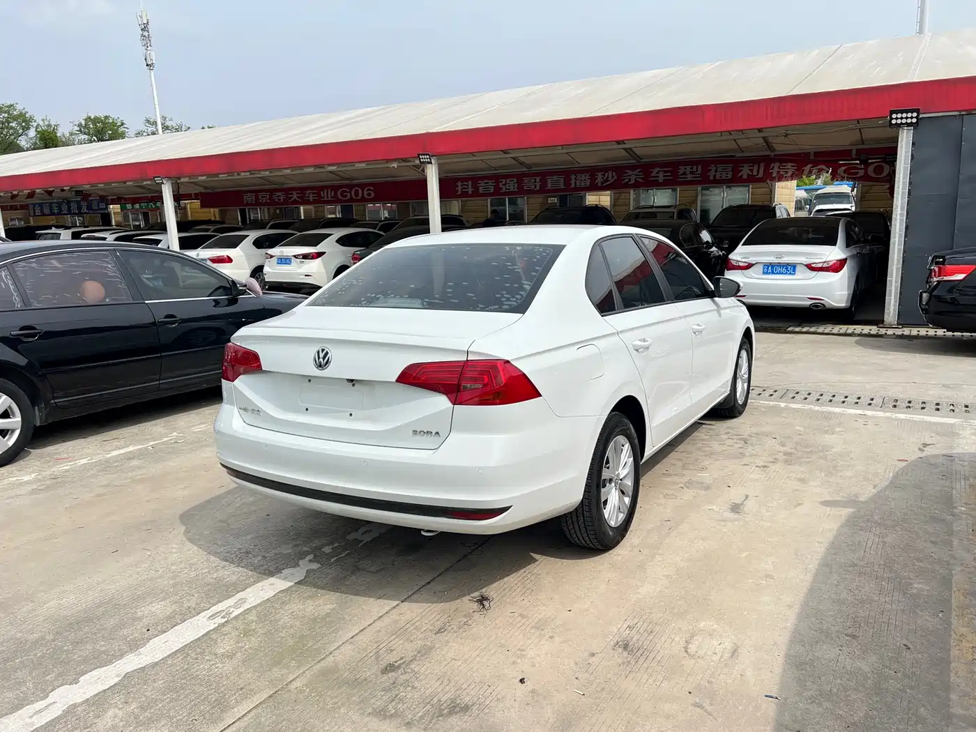 Volkswagen Bora 2017 1.6L Automatic Comfort фото 18