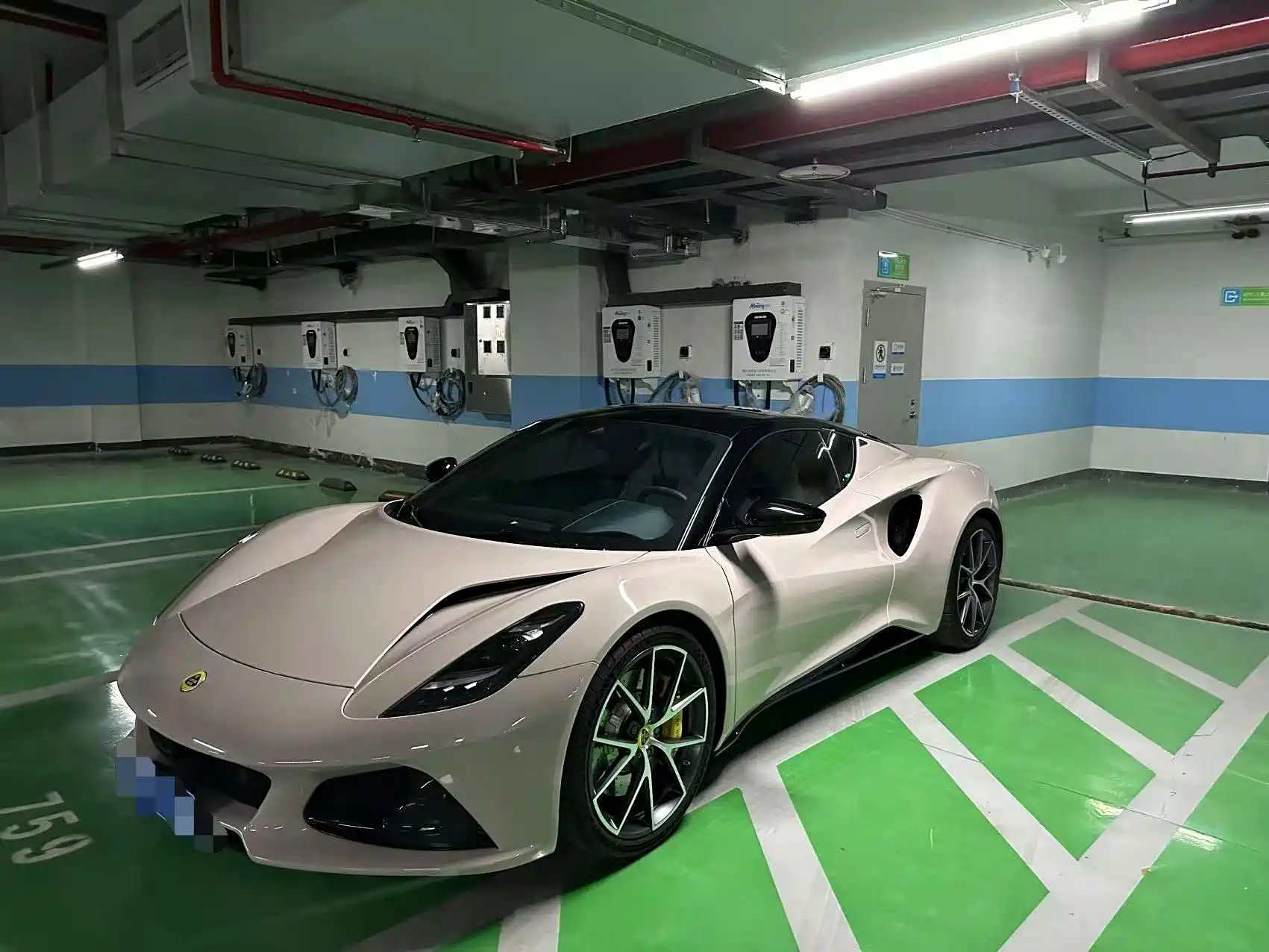 Photo 1 - Lotus EMIRA