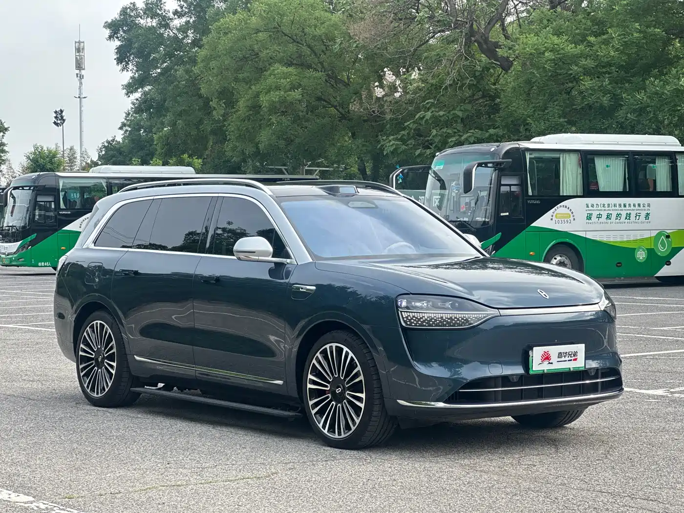 AITO Wenjie AITO M9 2024 Extended Range Ultra 42kWh 6-Seater фото 5