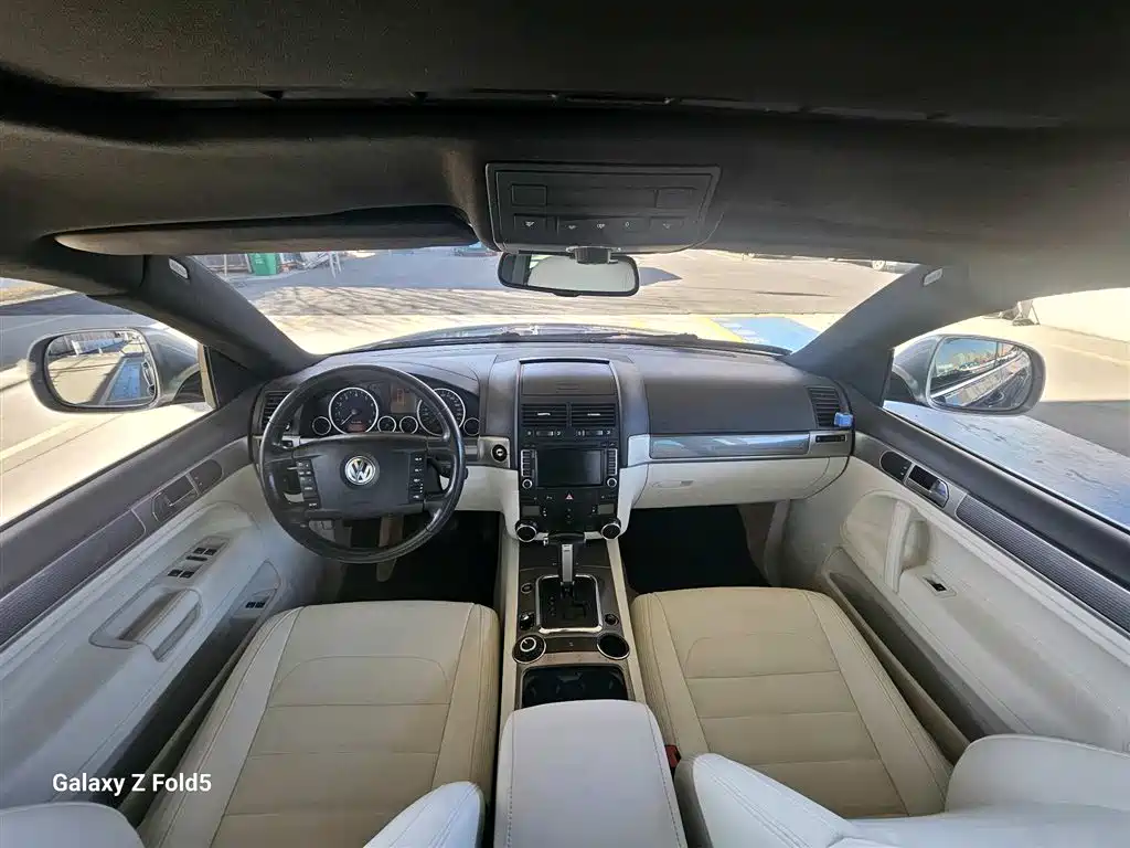Volkswagen Touareg 2010 3.6 Limited Comfort Edition фото 8
