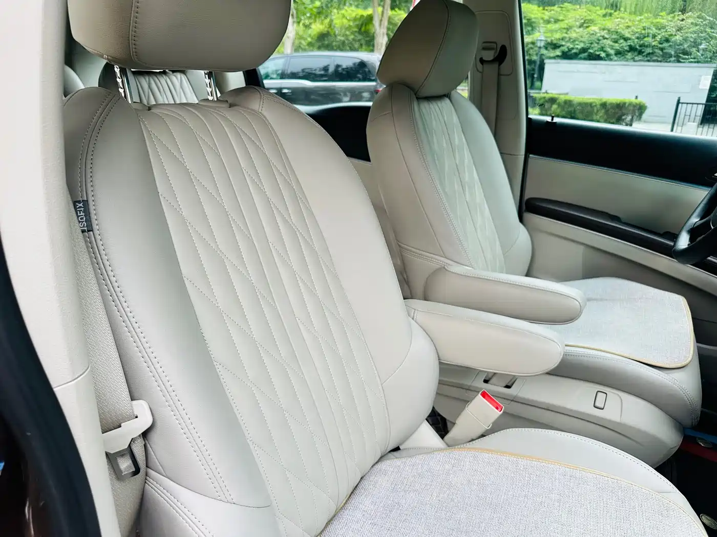 Buick GL8 2021 Land Business Class 652T Luxury фото 28