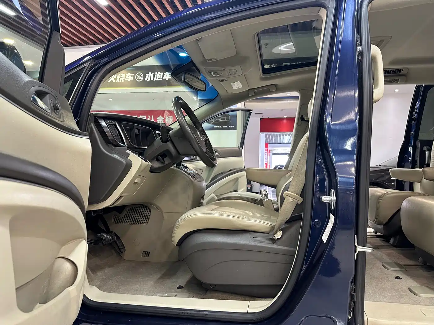 Buick GL8 2011 3.0L GT Luxury Business Elegance Edition фото 7
