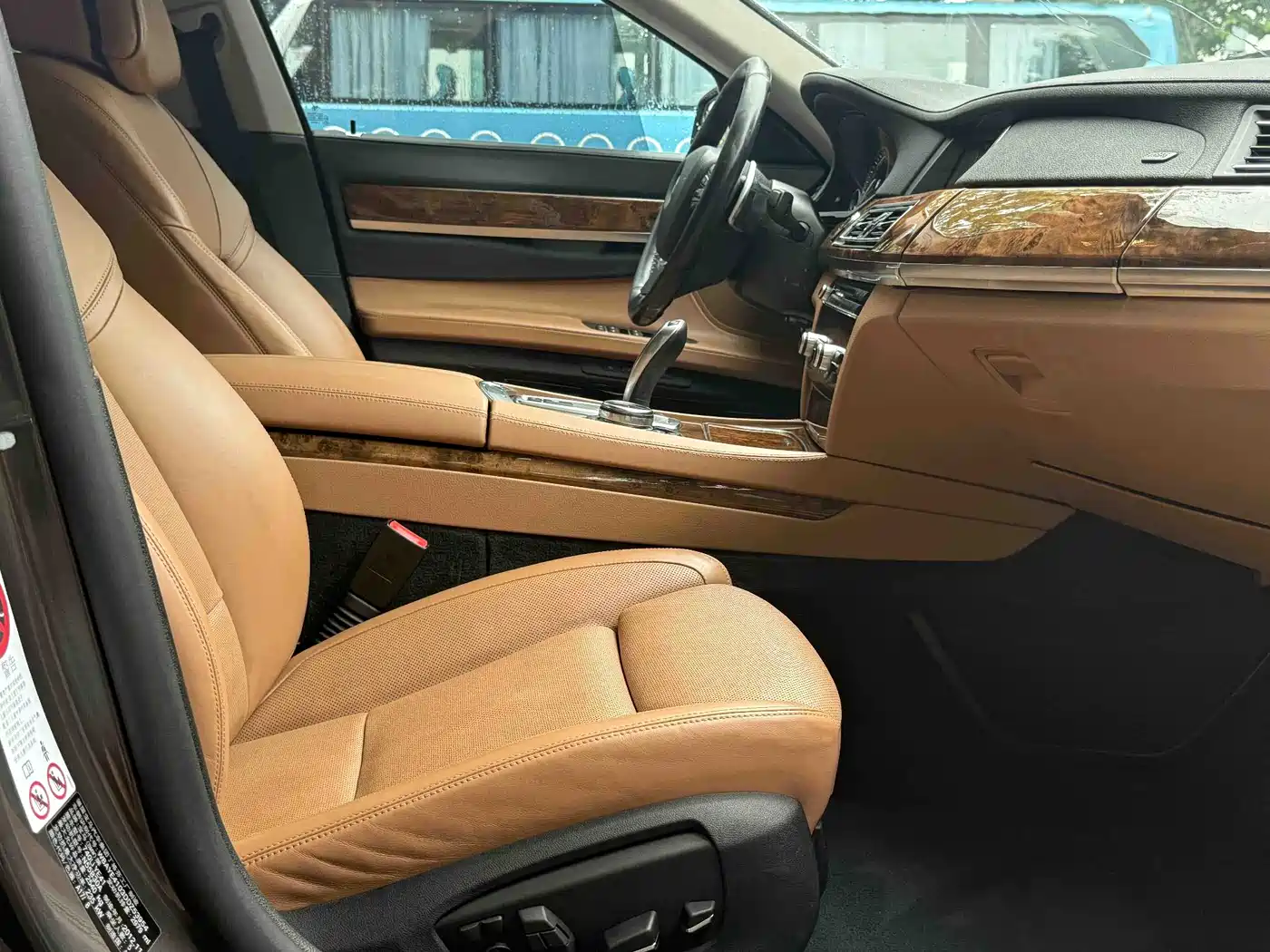 BMW 7 Series 2013 Model 740Li Luxury фото 13