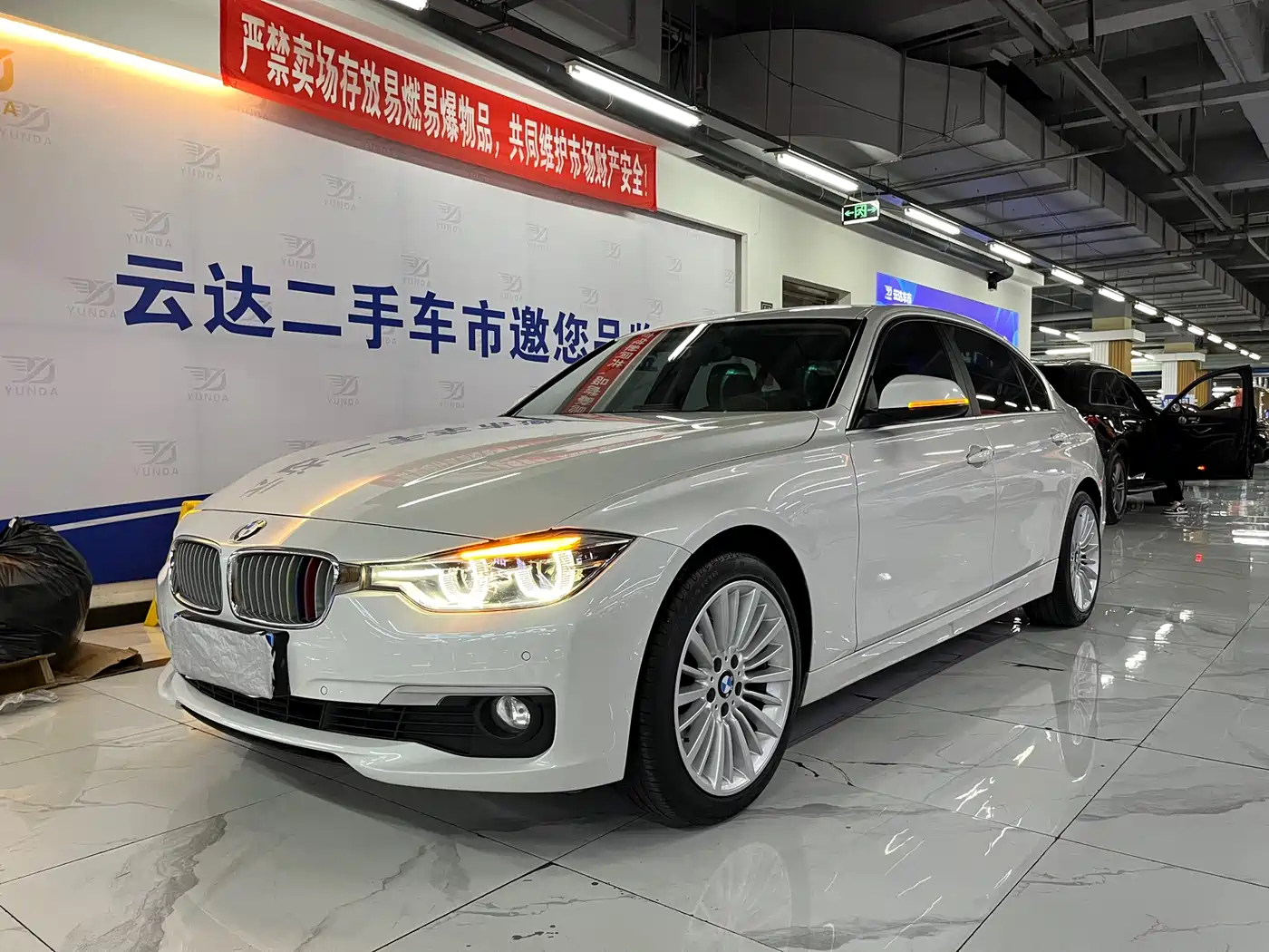 BMW 3 Series 2018 320Li Fashion Style фото 2