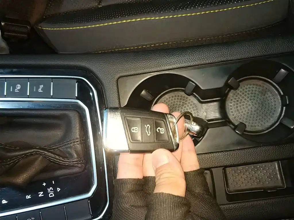 VOLKSWAGEN FAW-CC