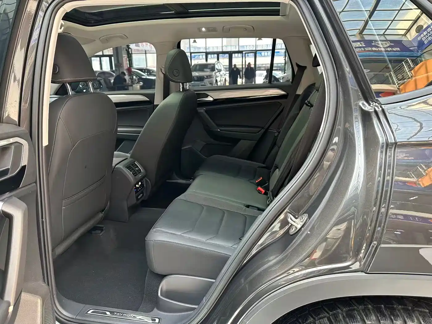 Volkswagen Tayron 2021 280TSI 2WD Luxury Smart Connect фото 12