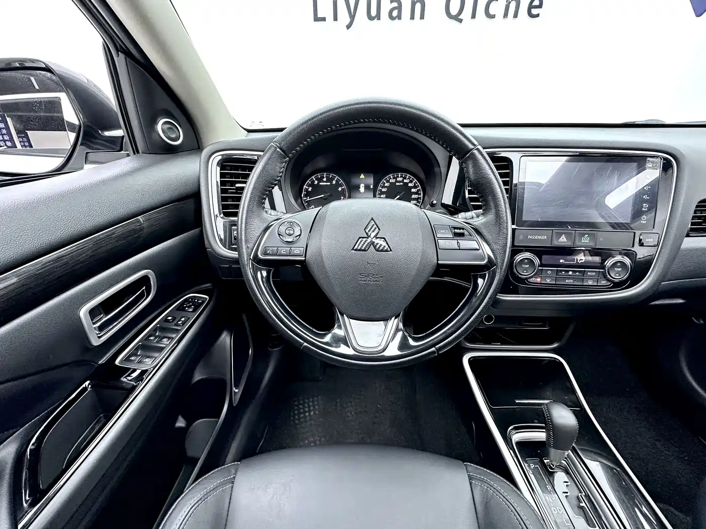 Mitsubishi Outlander 2019 2.0L 2WD Enjoy 5-Seater China VI фото 7