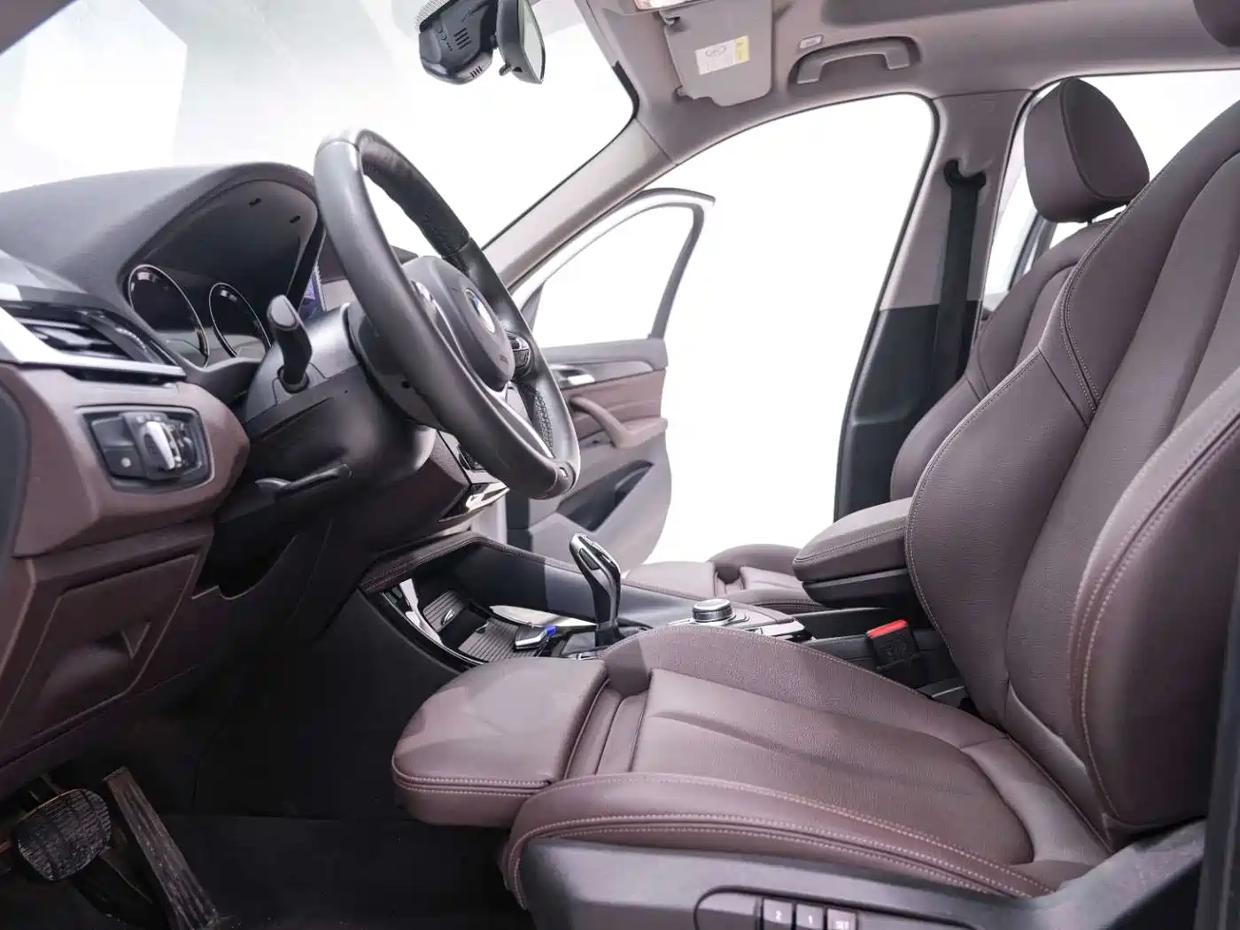 BMW X1 2020 sDrive20Li Premium Edition фото 21