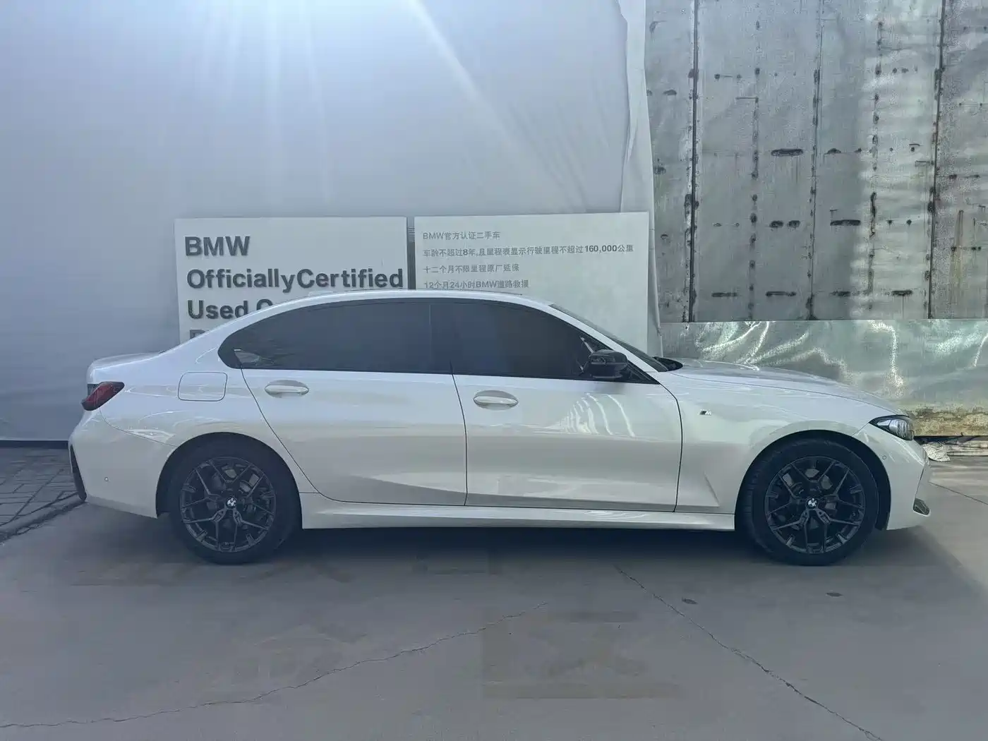 BMW 3 Series 2025 330Li M Sport Night Edition фото 4