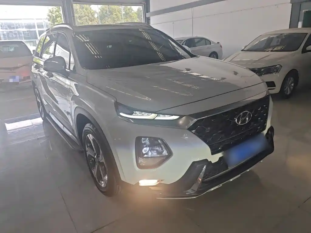 صورة 4 - Hyundai Santa Fe