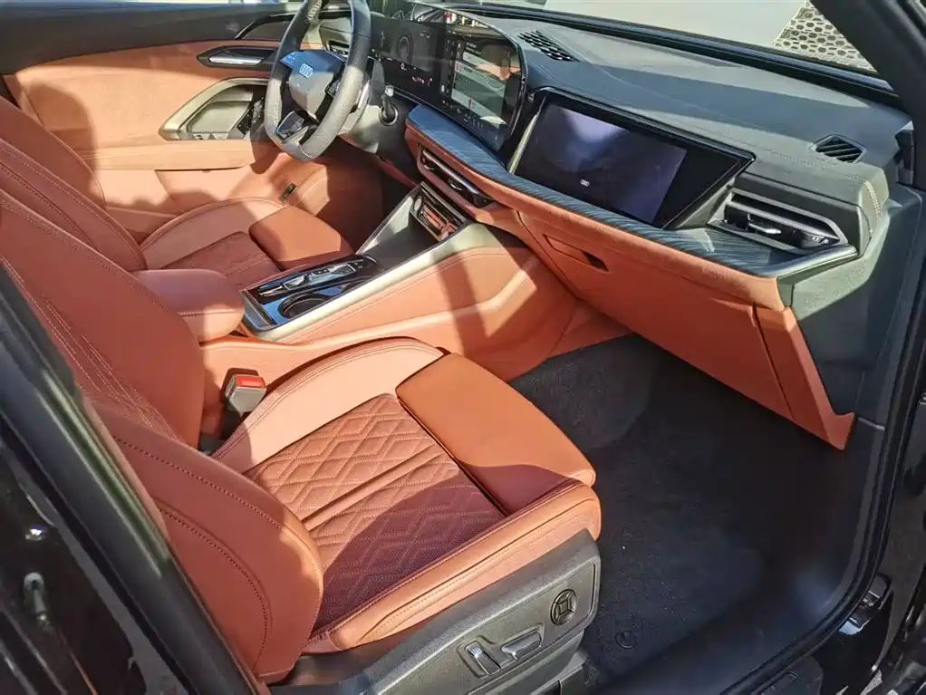 Audi Q5L 2026 Luxury Sport 150kW фото 10