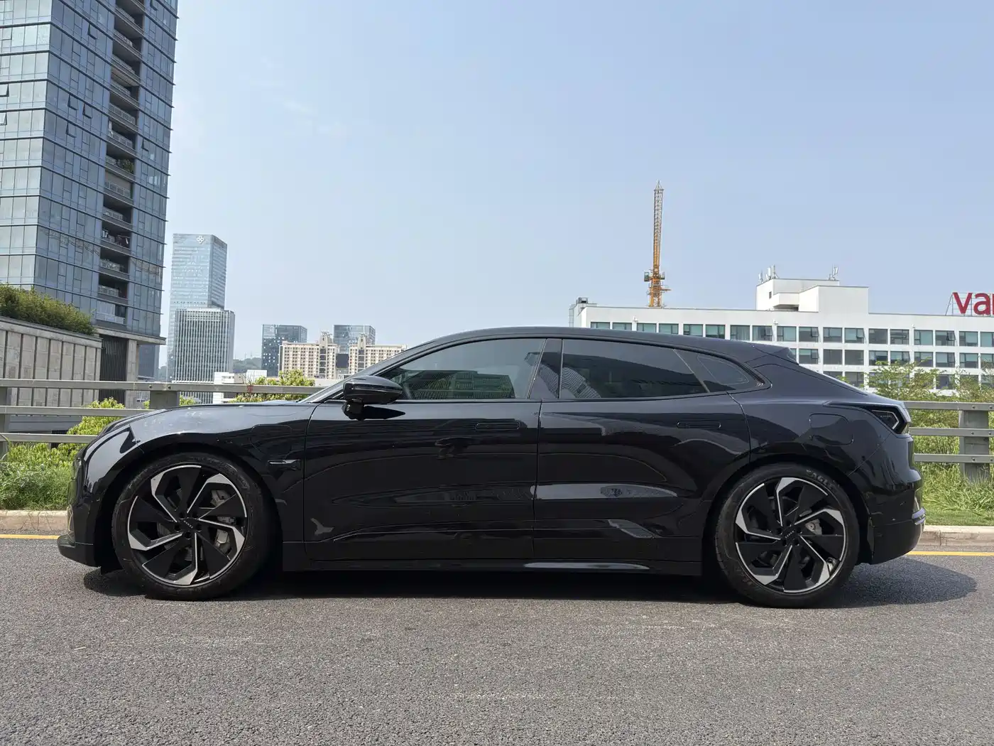 ZEEKR EXTREME KRYPTON 001