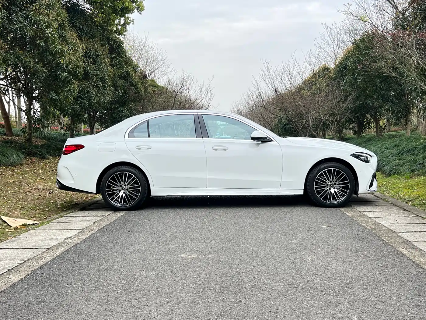 Mercedes-Benz C-Class 2026 C 260 L Sport фото 4