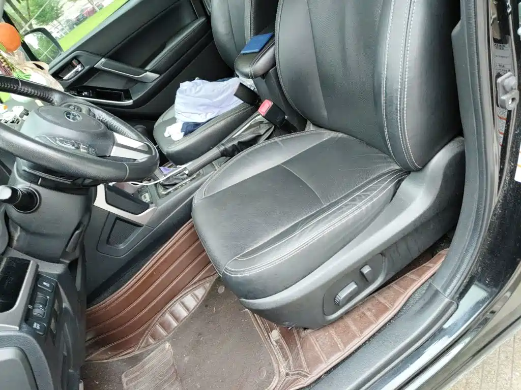 Photo 8 - Subaru Forester