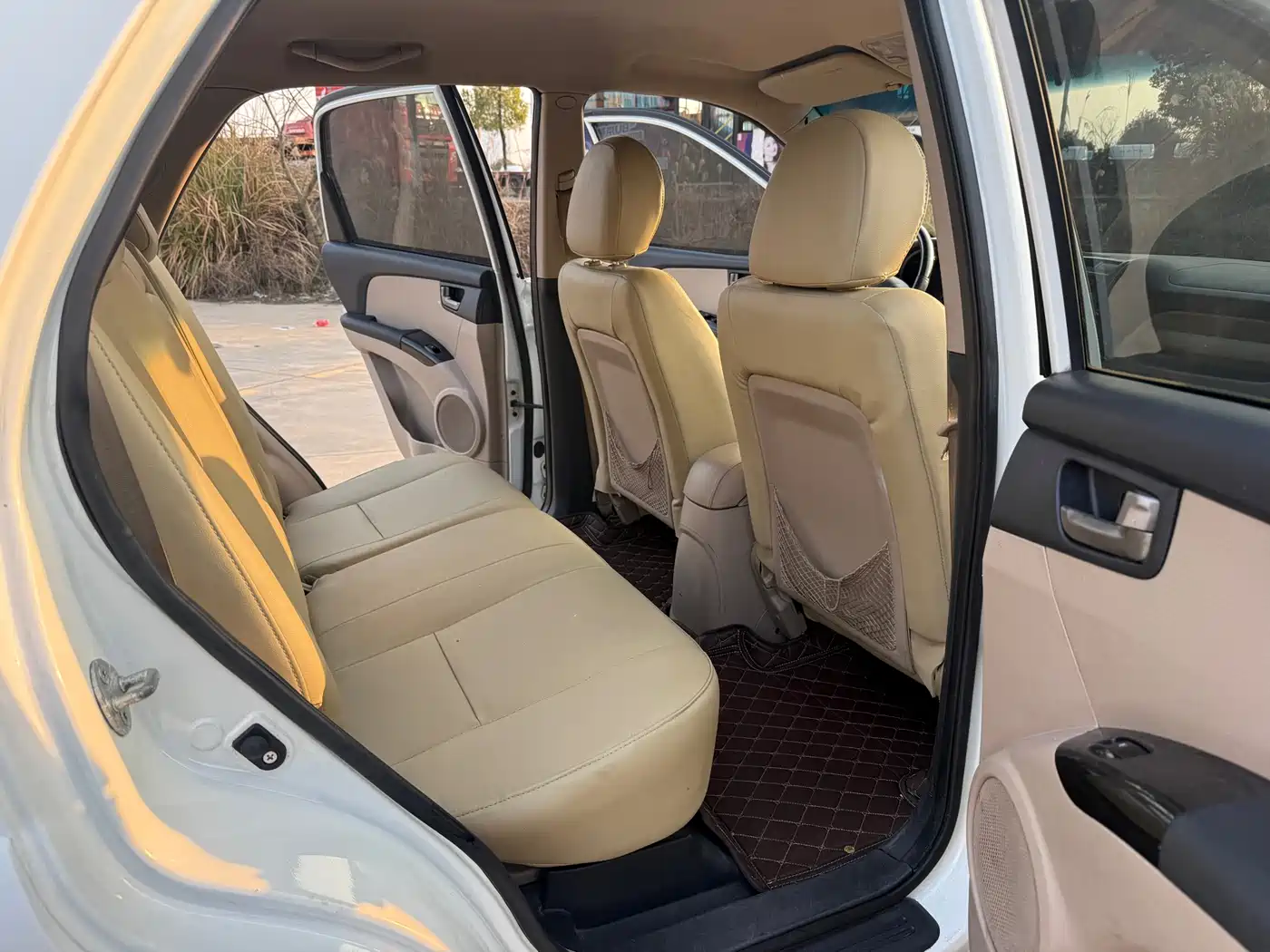 Kia Sportage 2013 2.0L Automatic 2WD GL фото 13