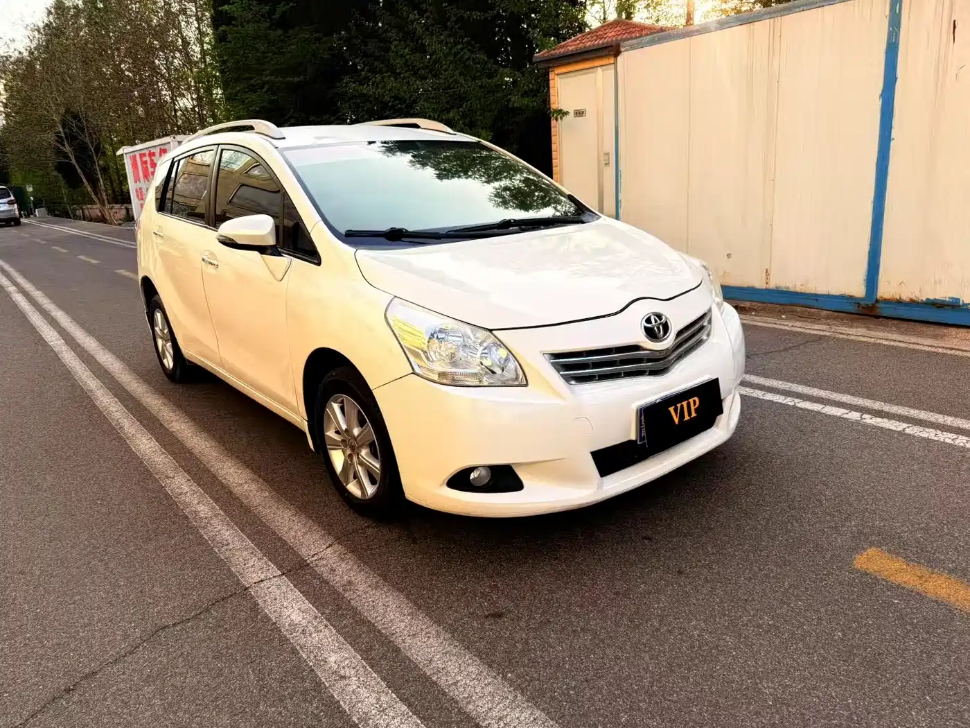 Toyota E'Z 2014 Xingyao 180E CVT Elite фото 2