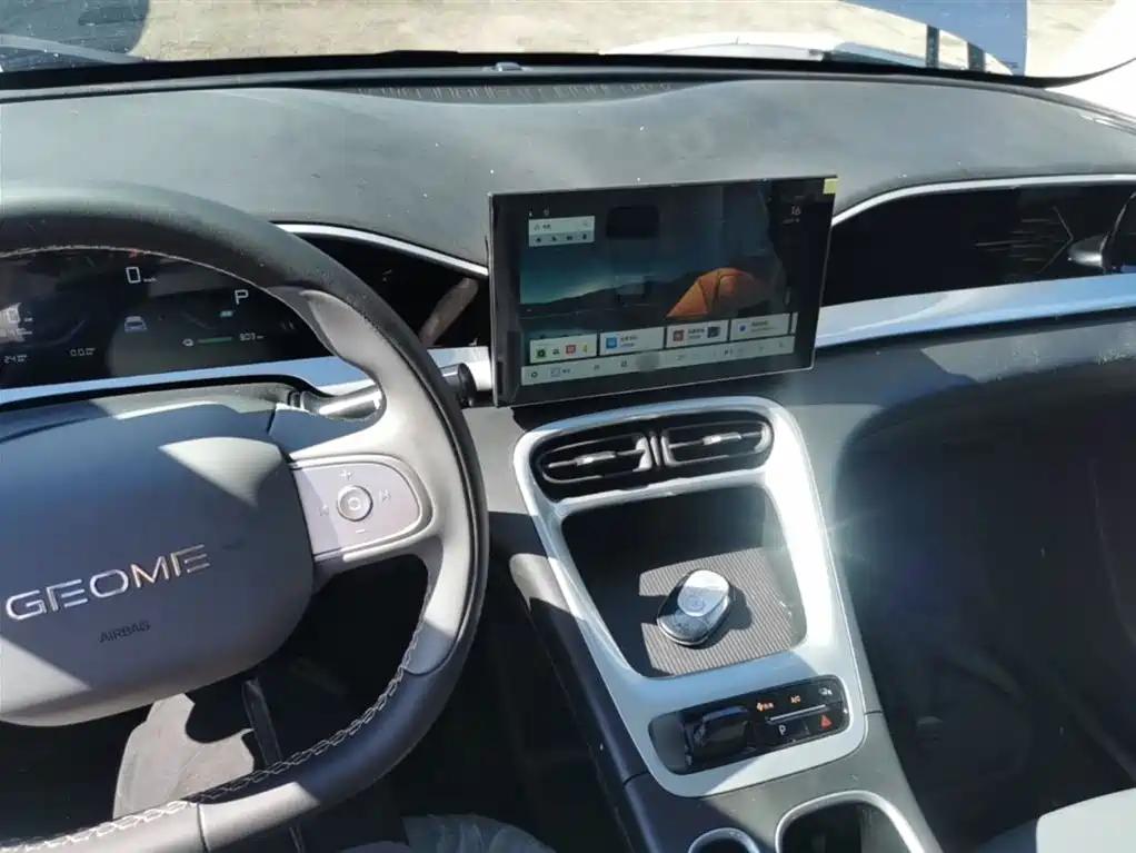 Geely Galaxy Starry Wish 2026 Edition 310km Youth Version фото 10