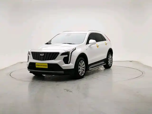 CADILLAC XT4