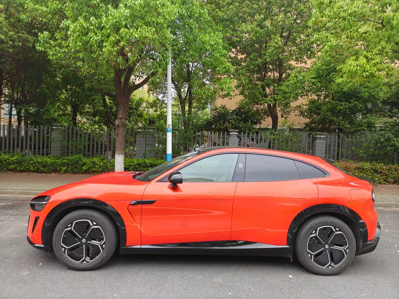 Xiaomi Auto Xiaomi YU7 2025 Extended Range AWD Pro фото 3
