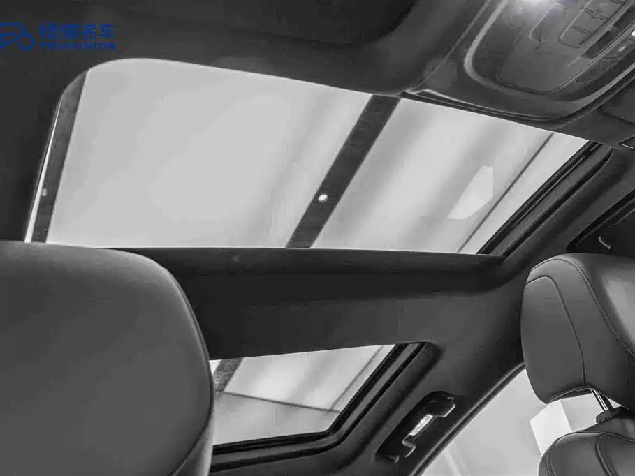 Фото 20 - Cadillac CT6