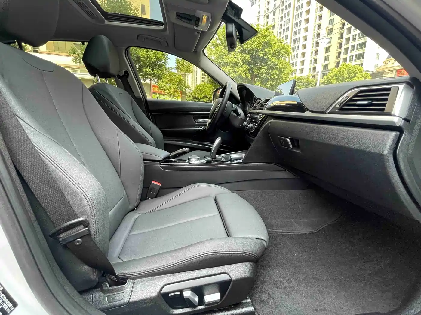 BMW 3 Series 2019 320Li Fashion Type фото 14