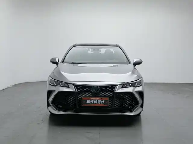 Toyota Avalon 2019 Hybrid 2.5L XLE Premium Edition China VI — фото 3